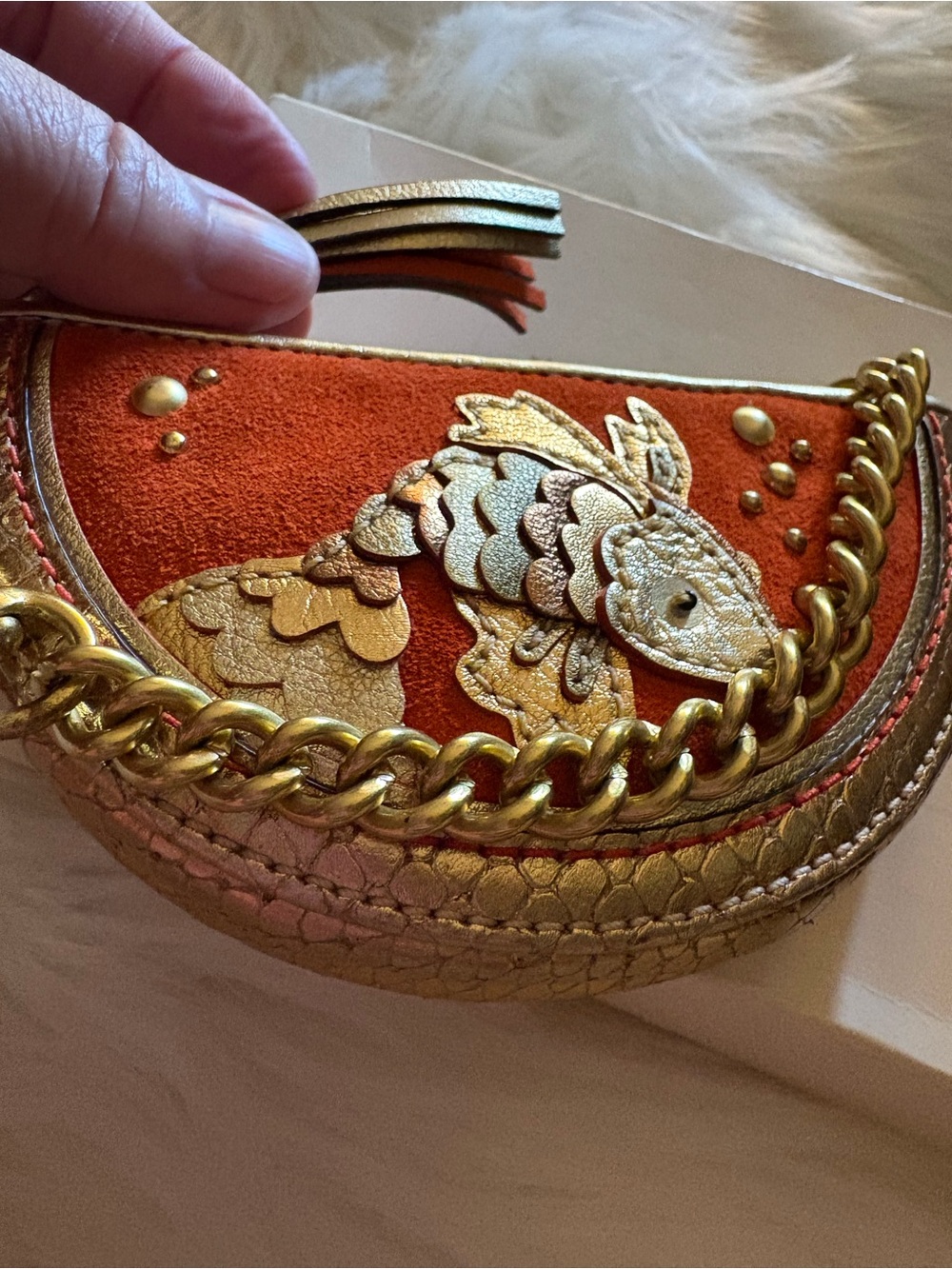 RARE COACH VINTAGE KOI FISH MULTICOLOR GOLD ORANGE LEATHER BRASS CHAIN WRISTLET - Picture 5 of 15